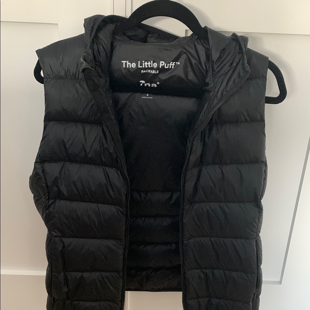Aritzia - little super puff vest